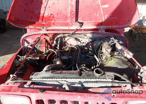 1994 Jeep Wrangler / Yj S z USA, uszkodzony, nr VIN 1J4FY19P1RP463353